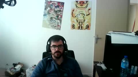 Snapshot of romainb72 chatting on May 16, 4:50 pm romainb72 online show from May 16, 4:50 pm
