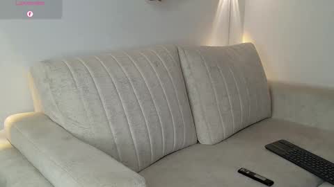 Roman Lux online show from November 21, 4:11 am