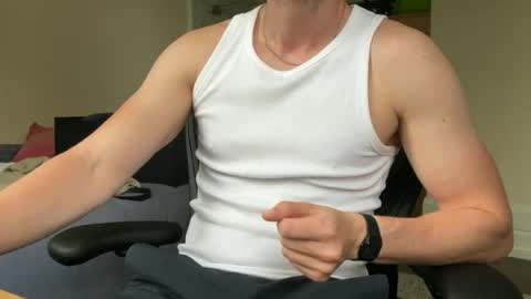 romanbrit online show from August 3, 6:00 pm