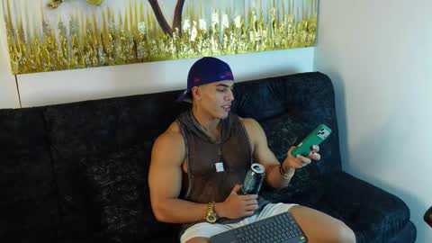 romano_kentt12 online show from February 1, 1:15 am