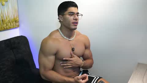romano_kentt12 online show from June 23, 1:36 am