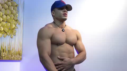 romano_kentt12 online show from July 18, 3:22 am