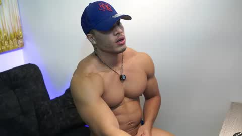 romano_kentt12 online show from July 28, 4:41 am