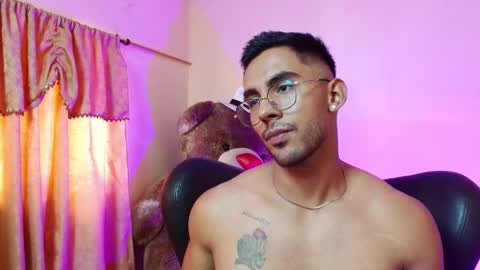 Roman online show from February 15, 8:54 pm