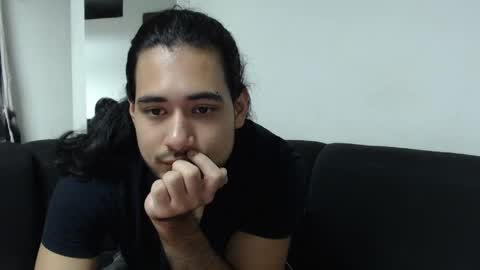 Snapshot of romanphoenix chatting on June 7, 7:28 pm Roman online show from June 7, 7:28 pm