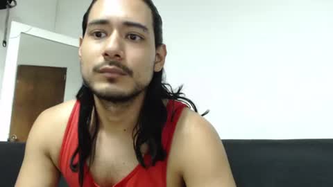 Snapshot of romanphoenix chatting on June 18, 12:00 am Roman online show from June 18, 12:00 am