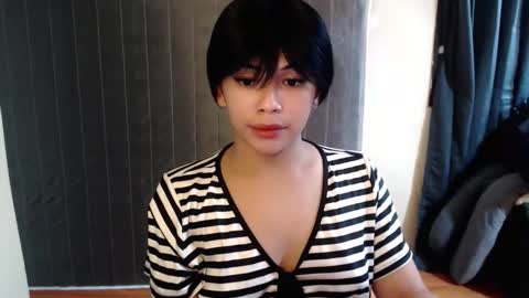 Snapshot of romantic_kath chatting on November 29, 6:00 pm KATH online show from November 29, 6:00 pm