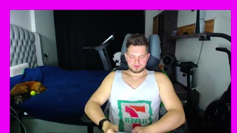 Snapshot of romantic_twunk chatting on October 5, 3:27 am romantic_twunk online show from October 5, 3:27 am