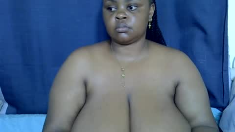 Snapshot of romasweet28 chatting on July 21, 8:11 pm romasweet28 online show from July 21, 8:11 pm