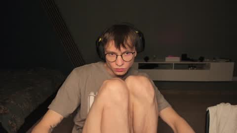 Romeo online show from December 19, 1:28 am