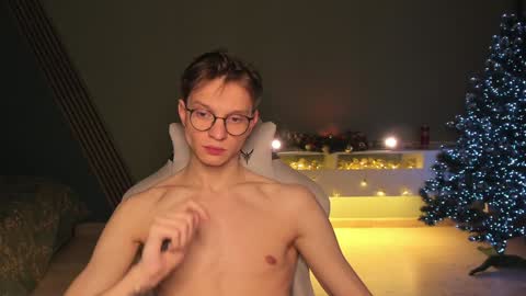 Romeo online show from December 27, 9:54 pm