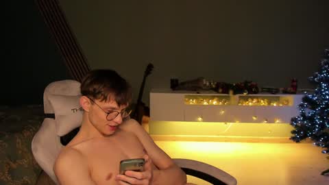 Romeo online show from December 29, 8:22 am