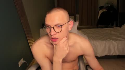 Romeo online show from January 19, 10:39 pm