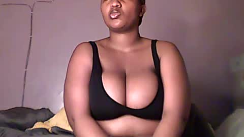 Romina 26 online show from June 14, 3:30 am