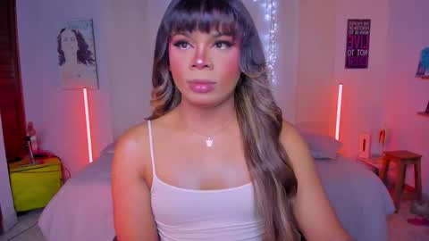 Romi Rouse online show from October 1, 6:19 am