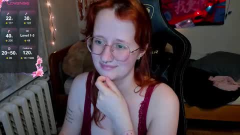 Snapshot of roniya_v chatting on January 31, 7:11 pm Spicy lady Kristy online show from January 31, 7:11 pm