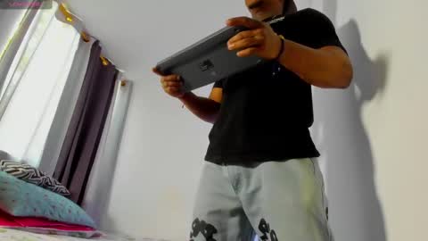 Ronnie 777 online show from September 29, 7:19 pm