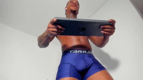 Ronnie 777 online show from October 28, 4:16 am