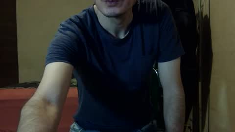 Snapshot of ronniemaster chatting on December 10, 1:11 am ronniemaster online show from December 10, 1:11 am