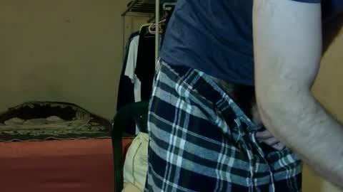 Snapshot of ronniemaster chatting on January 3, 2:21 am ronniemaster online show from January 3, 2:21 am