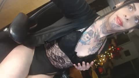 Snapshot of room911 chatting on November 16, 9:26 am herreraisa offical online show from November 16, 9:26 am