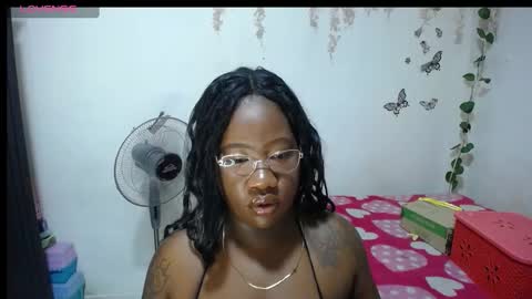 roos_veyker online show from January 20, 1:11 pm