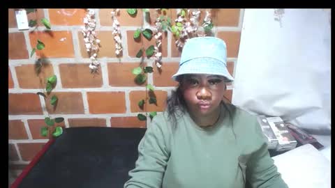 roos_veyker online show from October 12, 4:39 pm