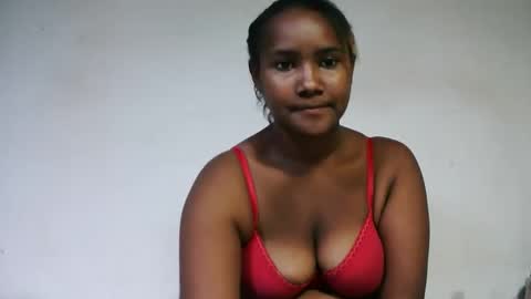 Snapshot of roosesexy chatting on June 1, 8:05 am roosesexy online show from June 1, 8:05 am