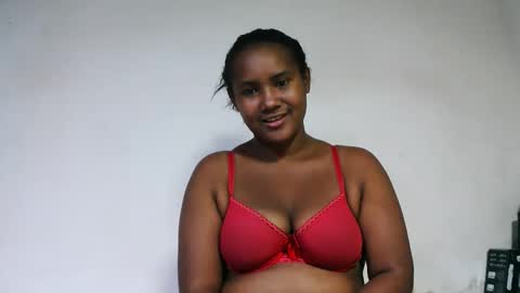 Snapshot of roosesexy chatting on June 1, 8:10 pm roosesexy online show from June 1, 8:10 pm