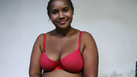 Snapshot of roosesexy chatting on June 4, 7:42 pm roosesexy online show from June 4, 7:42 pm