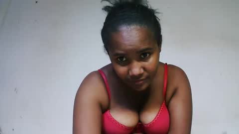 Snapshot of roosesexy chatting on June 5, 6:57 pm roosesexy online show from June 5, 6:57 pm