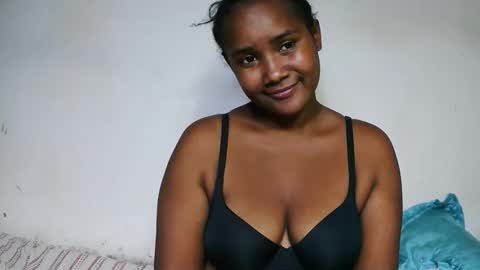 Snapshot of roosesexy chatting on June 10, 7:02 pm roosesexy online show from June 10, 7:02 pm