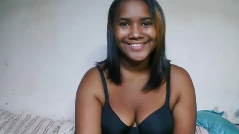 Snapshot of roosesexy chatting on June 12, 7:18 am roosesexy online show from June 12, 7:18 am