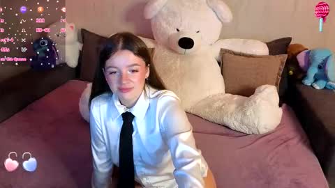 roraline_lov online show from September 19, 6:08 pm
