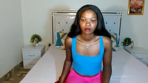 Snapshot of rorennah chatting on May 22, 6:35 pm Rorenah online show from May 22, 6:35 pm