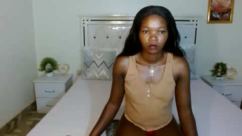 Snapshot of rorennah chatting on May 28, 6:38 pm Rorenah online show from May 28, 6:38 pm