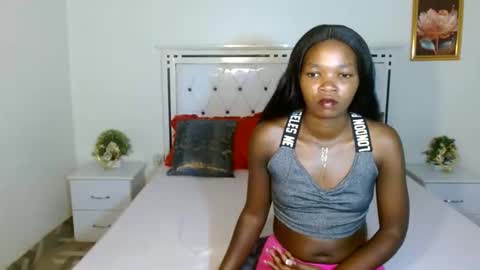 Snapshot of rorennah chatting on June 1, 5:47 pm Rorenah online show from June 1, 5:47 pm