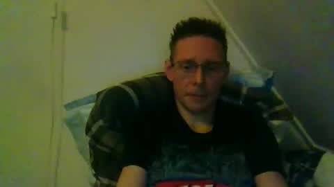 rororober online show from April 20, 5:26 pm
