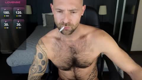 Snapshot of roryreed chatting on November 16, 12:11 pm Rory Reed online show from November 16, 12:11 pm