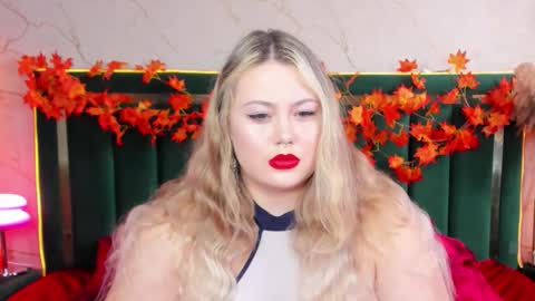 Snapshot of rosa1ia chatting on October 24, 10:44 am Chloe online show from October 24, 10:44 am