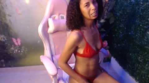 Snapshot of rosa_skinny chatting on June 5, 8:14 pm rosa online show from June 5, 8:14 pm