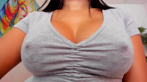 ROSALIA insta rosalia 10hoot online show from January 13, 10:45 pm