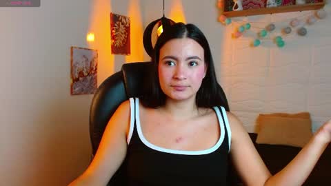 R O S A L I A online show from June 17, 5:54 am