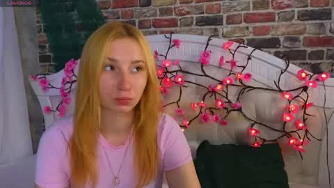 Snapshot of rosaliehandley chatting on June 4, 9:26 am rosaliehandley online show from June 4, 9:26 am