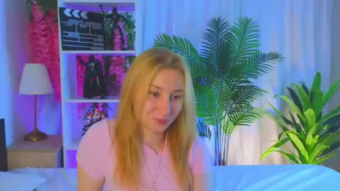 Snapshot of rosaliehandley chatting on June 8, 8:58 am rosaliehandley online show from June 8, 8:58 am