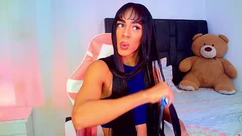 Snapshot of rosalindasexy chatting on April 12, 4:17 am Rosalinda online show from April 12, 4:17 am