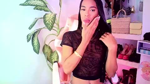 Snapshot of rosalindasexy chatting on May 3, 7:14 am Rosalinda online show from May 3, 7:14 am