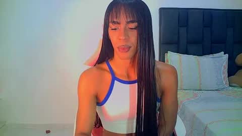 Snapshot of rosalindasexy chatting on May 31, 5:15 am Rosalinda online show from May 31, 5:15 am