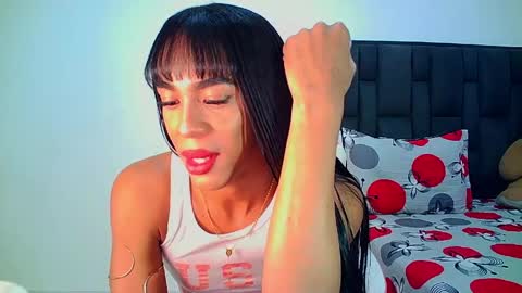 Snapshot of rosalindasexy chatting on June 8, 6:14 am Rosalinda online show from June 8, 6:14 am