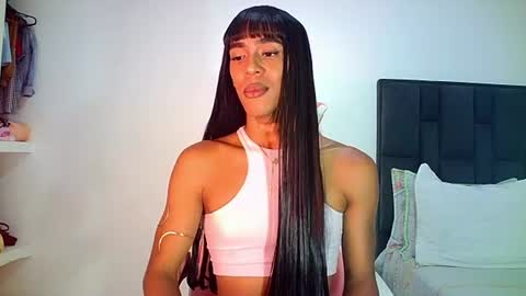 Snapshot of rosalindasexy chatting on June 24, 3:16 am Rosalinda online show from June 24, 3:16 am